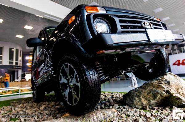 «Авто-Ревю» устроил роскошный День рождения для LADA 4x4